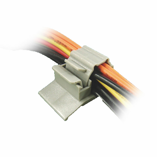 Side closure cable clamp snap lock